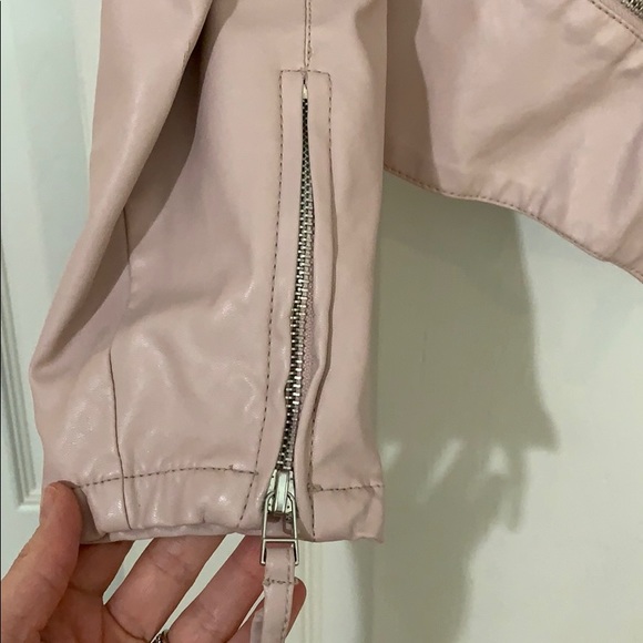 BlankNYC blush faux leather jacket - Picture 5 of 8